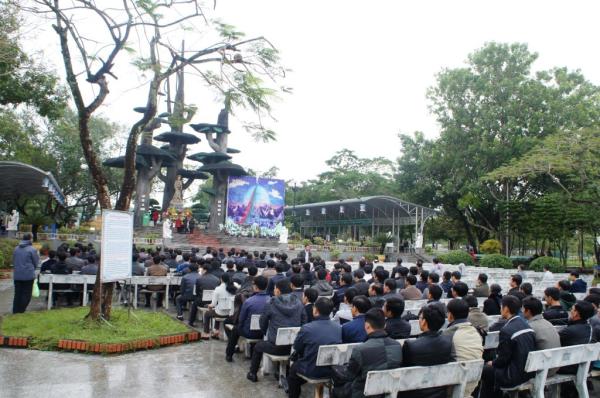 Đại Chủng Viện Huế: Hành Hương Đức Mẹ La Vang Trong Ngày Đầu Năm Dương Lịch 2016