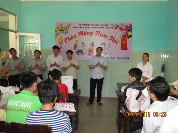 Đcv Huế: Lớp Tu Đức Thăm Viếng Trung Tâm Giáo Dục – Hướng Nghiệp Trẻ Em Mù