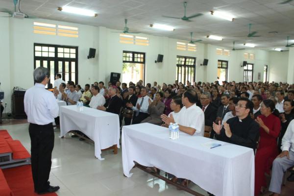 ĐCV Huế: Họp Mặt Phụ Huynh Chủng Sinh