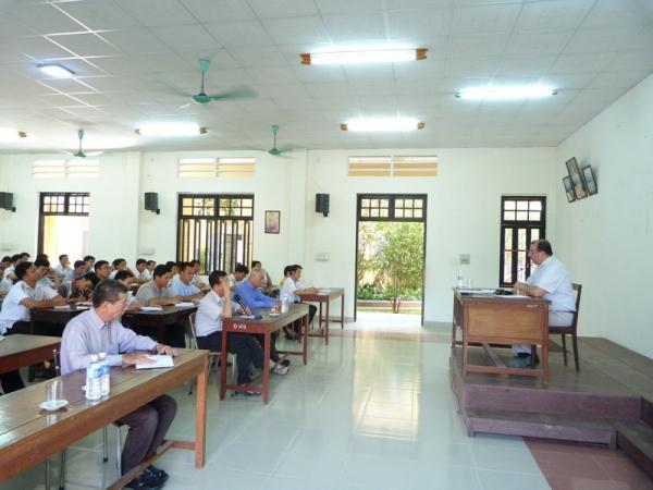 Ơn Gọi Nên Thánh Phổ Quát – Việc Phân Định Ơn Gọi ;  Đời Sống Nhân Bản – Độc Thân Linh Mục