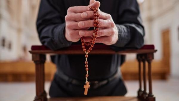 Linh Mục Có Thể Nên Thánh Không? (5)