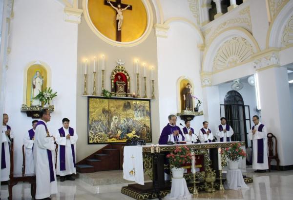 ĐCV Huế: Thánh Lễ Cầu Hồn Cho Cha Giuse Trần Ngọc Thao, C.Ss.R