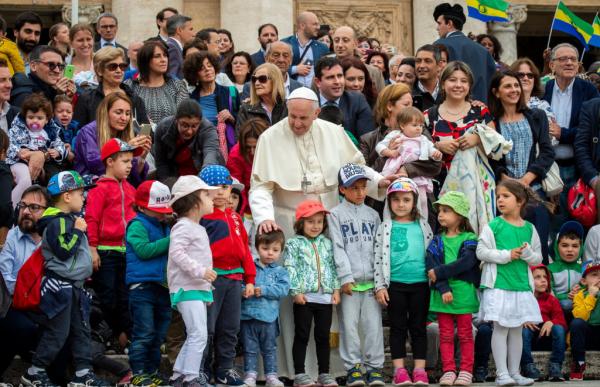 Thư Của Đức Thánh Cha Gởi Cho Các Đôi Vợ Chồng Nhân Dịp Năm « Gia Đình Amoris Laetitia » : Hãy Sống Ơn Gọi Của Các Bạn Cách Mãnh Liệt