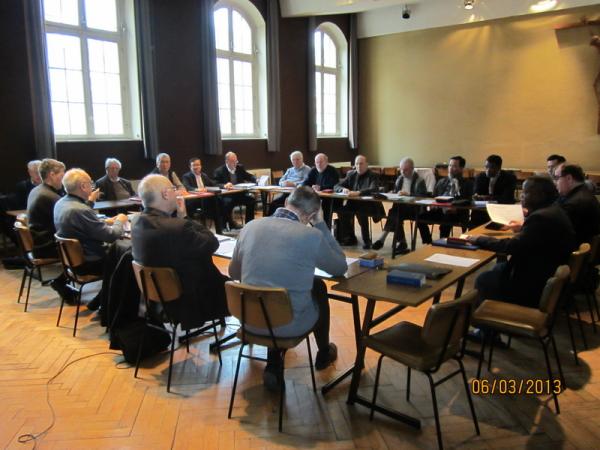 Một Vài Hình Ảnh Công Nghị Tỉnh 2013 : Cha Micas, Tân Giám Tỉnh Xuân Bích Tỉnh Pháp