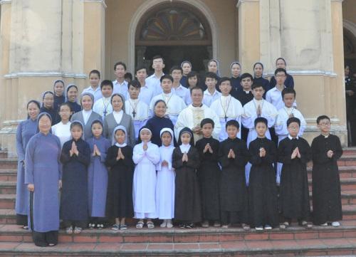 Vũ Khúc Mừng Lễ Ơn Thiên Triệu 2013 Tại Giáo Xứ Kim Long