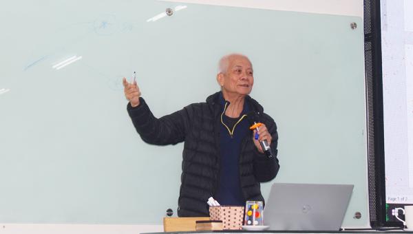 Cha Giuse Nguyễn Văn Am Huấn Đức Cho Các Chủng Sinh Đại Chủng Viện Huế