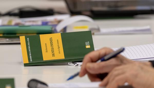 Toàn Văn Tuyên Ngôn "Dignitas Infinita" - Về Phẩm Giá Con Người