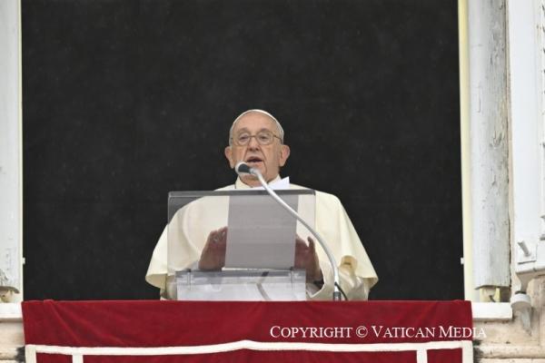 Kinh Truyền Tin Chúa Nhật Lễ Mình Máu Thánh Chúa 2024: Tôi Có Tiêu Hao Đời Mình Cho Người Khác Không?