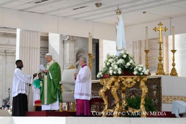 Kinh Truyền Tin Chúa Nhật 12/10/2025: Hãy Đặt Linh Đạo Của Mình Trên Thánh Kinh Và Truyền Thống Giáo Hội