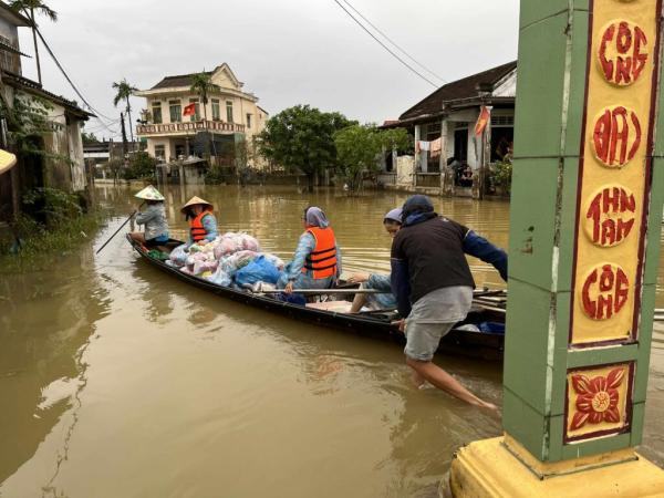 Chiếc Áo Phao Của Hy Vọng