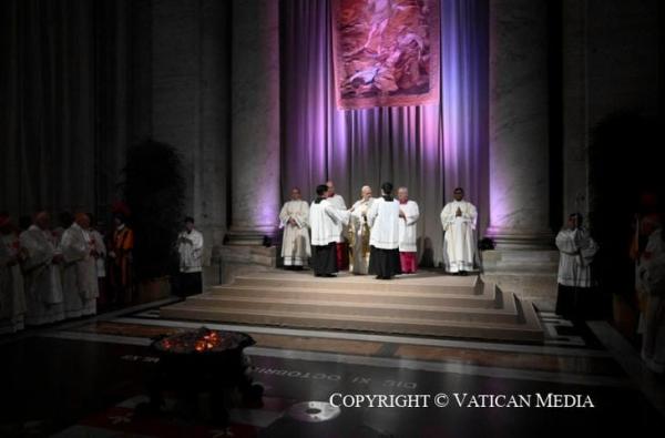 Lễ Phục Sinh Phá Tan Hận Thù Và Khắc Phục Mọi Uy Thế Gian Manh