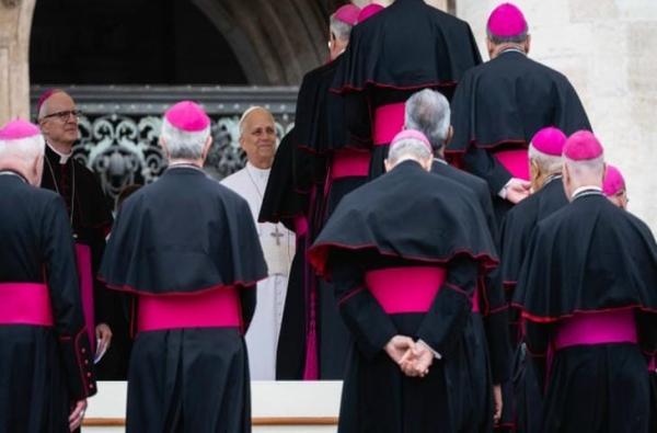 Đức Lêô XIV Ủy Quyền Cho Các Giám Mục Quyền Sa Thải Bề Trên Đan Viện